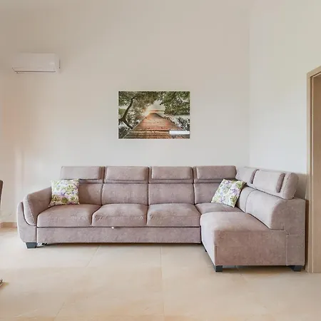Dom wakacyjny Luxurious In Vodnjan
