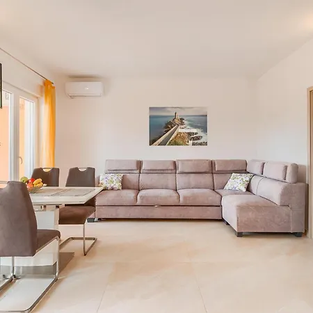 Luxurious In Prázdninový dům Vodnjan